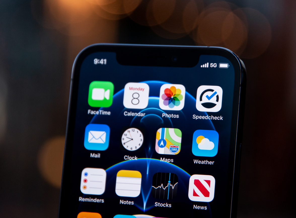 巴里坤苹果手机维修分享为什么 iPhone 12 在冬季会自动关机 